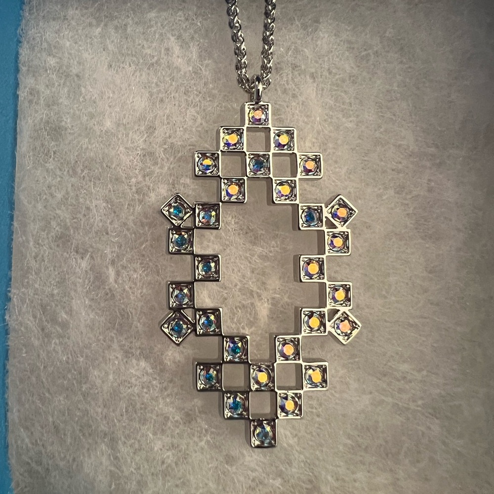 TOUCHSTONE CRYSTAL by Swarovski, Floating Cubes Adjustable Necklace, NEW in Box.